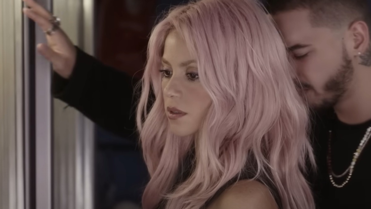 Jornalista afirma que Piqué teve ciúmes de Shakira em clipe com Maluma