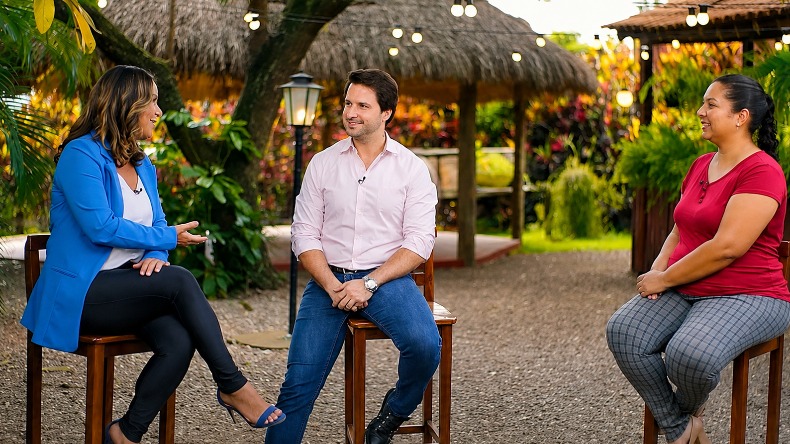 Da esquerda para a direita: Roberta Campos, apresentadora do Mais Caminhos; Murilo Savegnago; e Gisele Maria Martins Jacinto, vencedora da primeira edição do Tá Combinado, em conversa sobre o projeto - Crédito: Divulgação