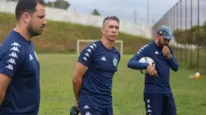 Na zona de rebaixamento da Série B, Guarani intensifica busca por treinador