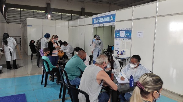 Testes estão sendo feitos no hospital de Campanha, em Araraquara (Foto: Guilherme Leal/CBN Araraquara) - Foto: Guilherme Leal/CBN Araraquara