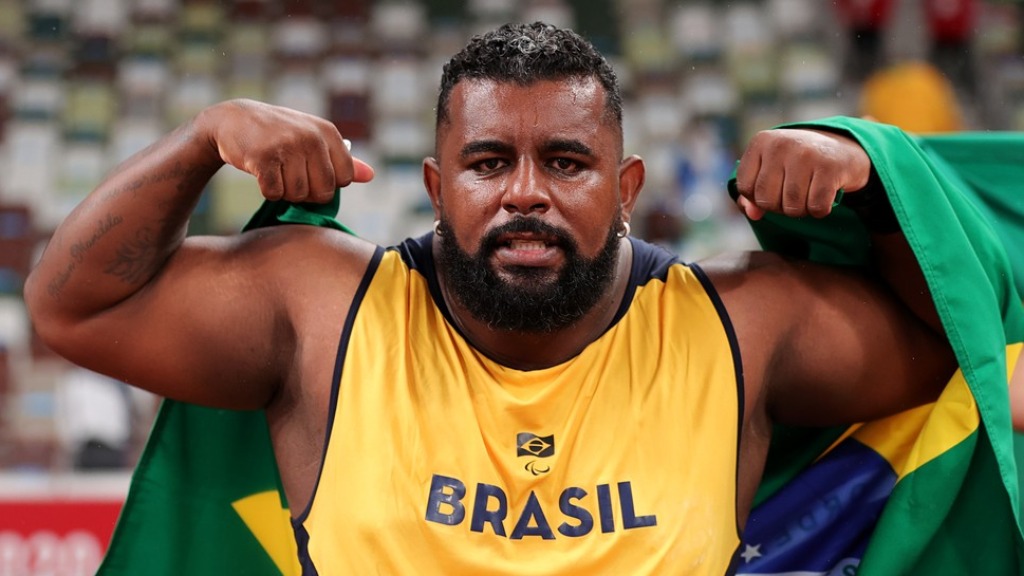 Thiago Paulino, paratleta da região, briga por medalha, hoje (6), em Paris