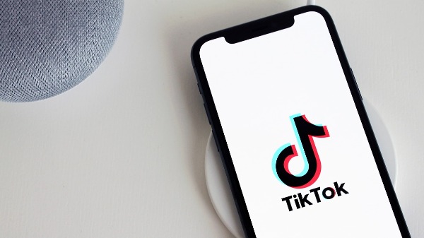 TikTok anuncia novos recursos para controle parental
