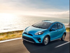 Toyota comemora marca de 20 milhões de carros eletrificados