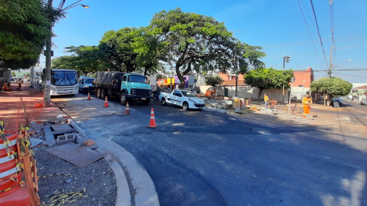 Avenida 13 de Maio tem trecho liberado após realização de obras