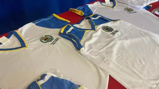 Jaguariúna inicia entrega de uniformes da rede municipal