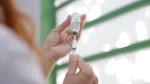 Anvisa aprova registro de vacina brasileira contra a chikungunya