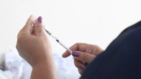 Campinas vacina contra gripe, covid e sarampo neste sábado