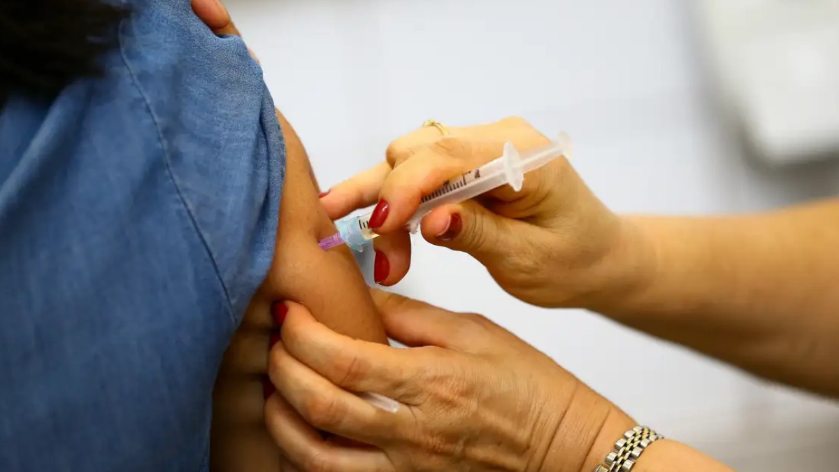 Ministério da Saúde vai liberar municípios para ampliar a aplicação da vacina contra a gripe