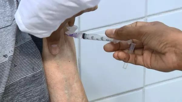 4ª dose: Ribeirão abre às 16h o agendamento a pessoas acima de 50 anos