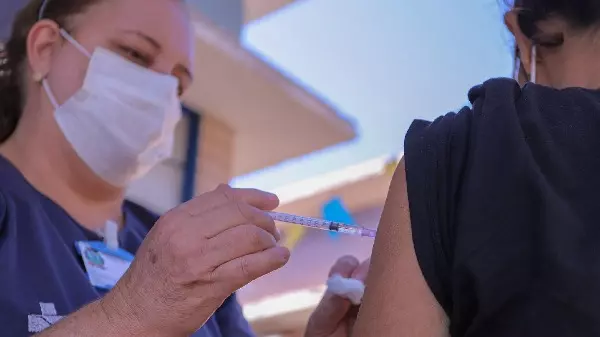 Ribeirão anuncia mais 5,2 mil vagas para vacinação contra covid