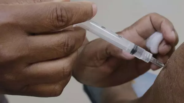 Veja onde se vacinar contra a Covid e gripe hoje em São Carlos