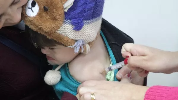 Campinas vacina crianças contra gripe e sarampo em creches a partir de 2ª