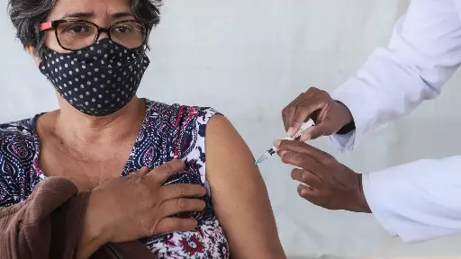 Araraquara começa aplicar 4ª dose em pessoas com mais de 50 anos