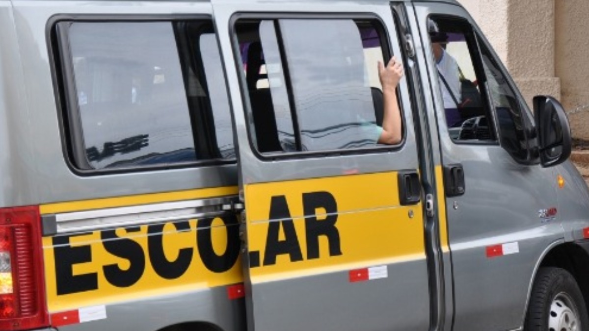 Vans escolares terão autorização para circular pelos corredores de ônibus