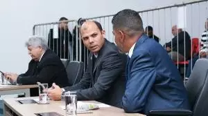 PL que divulga gastos de veículos oficiais sai de pauta
