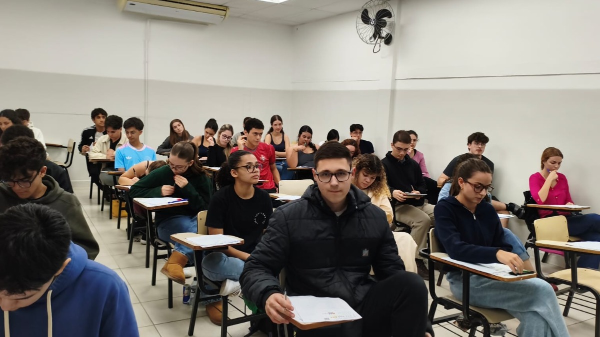 Quase sete mil candidatos foram convocados para fazer a redação do simulado Fuvest no próximo domingo (Foto: Rafael Silveira)