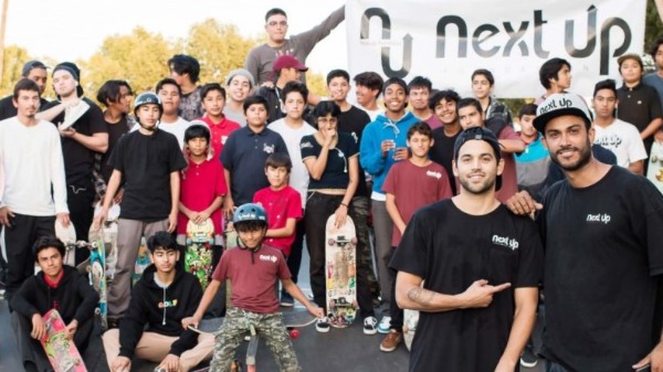 Skatista de Ribeirão cria ONG para ensinar o esporte para crianças e adolescentes em situação vulnerável na Califórnia