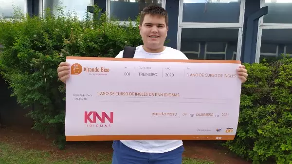 Vencedor do VB 2020 na categoria Treineiro recebe prêmio