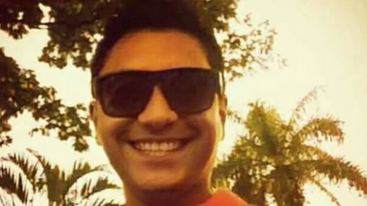 "Era uma explosão de vida", diz familiares de pintor morto espancado por adolescente em Pirangi