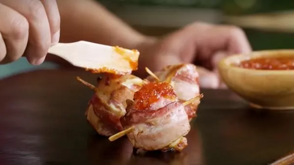 Quer fazer um churrasco diferente, mas só tem linguiça em casa?